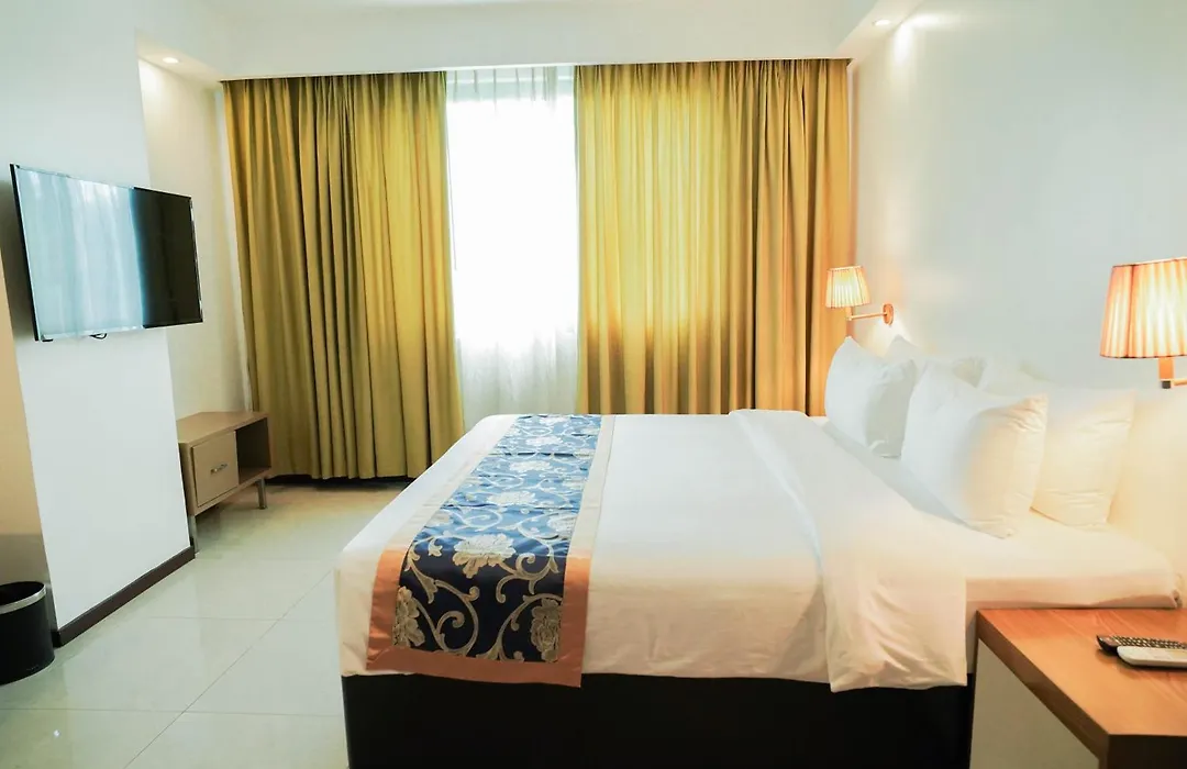 Hevea Hotel & Resort-1